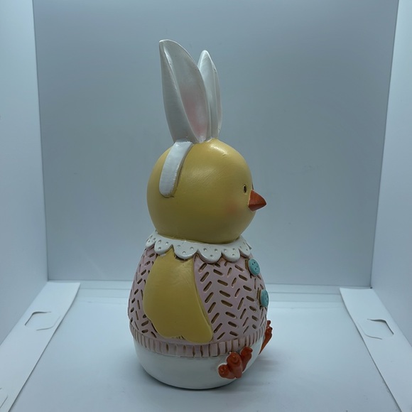 Chicken with bunny ears! - Picture 2 of 7